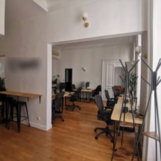 Espace indépendant 72 m² 12 postes Location bureau Rue des Petites Écuries Paris 75010 - photo 3